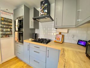 Kitchen- click for photo gallery